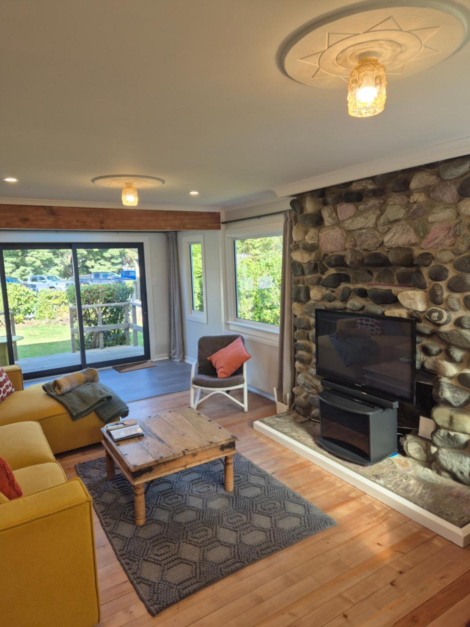 Villa Cosy Getaway In Manapouri Exterior foto